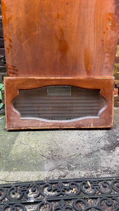 Circles Tofani Door + Transom